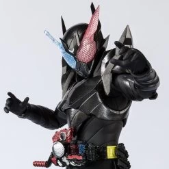 Bandai S.H.Figuarts Kamen Rider Build - Rabbittank Hazard Form Action Figure ( JUN 2019 )