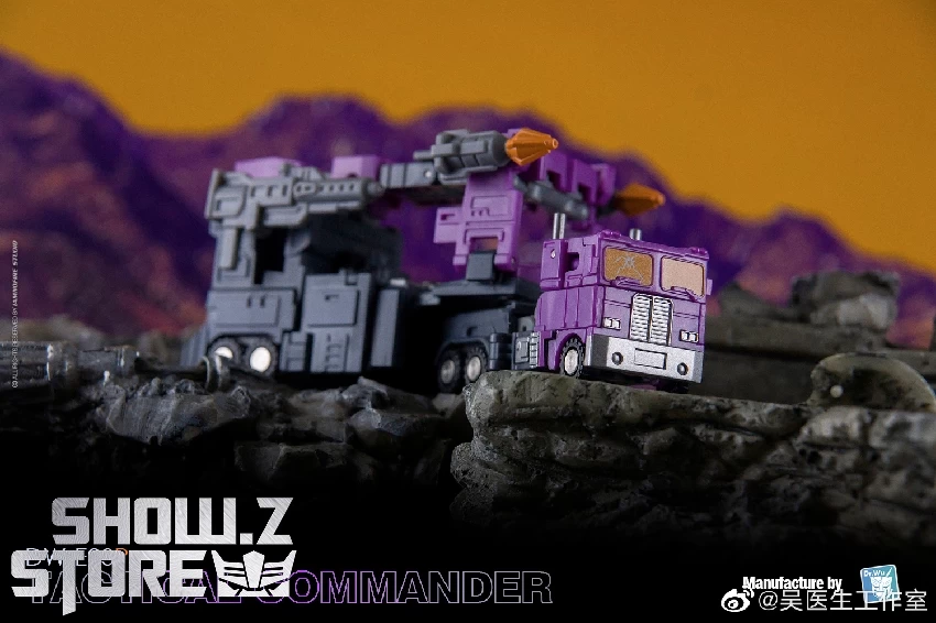 Dr.Wu DW-E23P Tactical Commander Ultra Magnus Purple Version W/o Inner Robot - Image 2