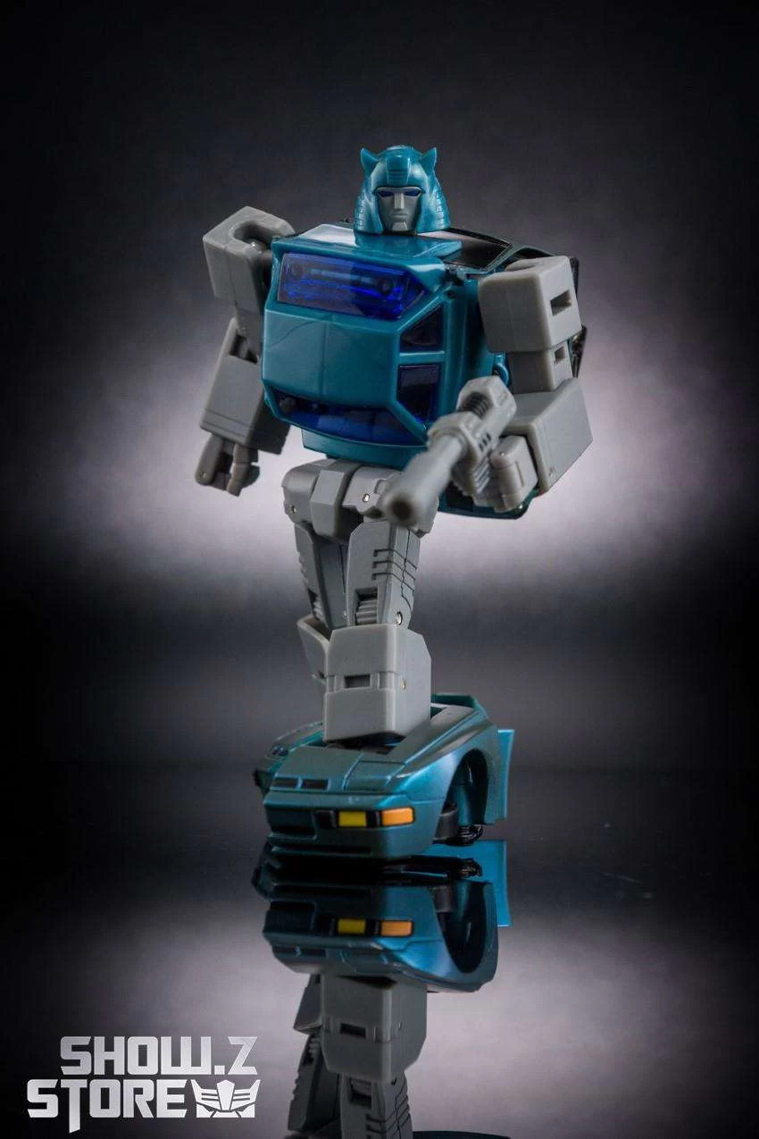 XTransbots MM-10T Tap In Cliffjumper Botcon Version - Image 3