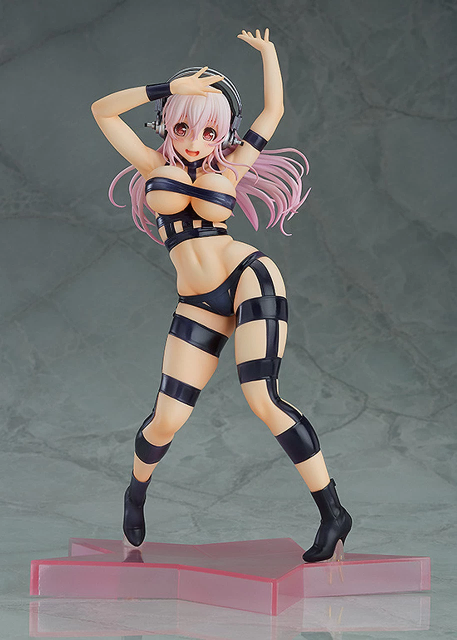 GOOD SMILE COMPANY Super Sonico: HOT LIMIT Ver. 1/7 PVC Figure - Image 3