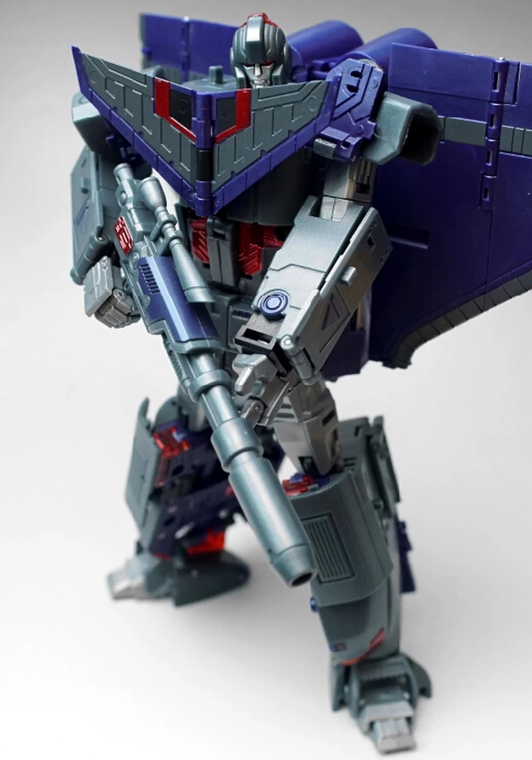 ToyWorld TW-06C Devil Star Astrotrain Comic Version - Image 4
