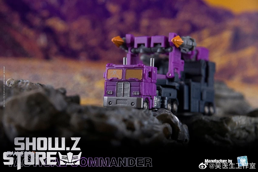 Dr.Wu DW-E23P Tactical Commander Ultra Magnus Purple Version W/o Inner Robot - Image 3