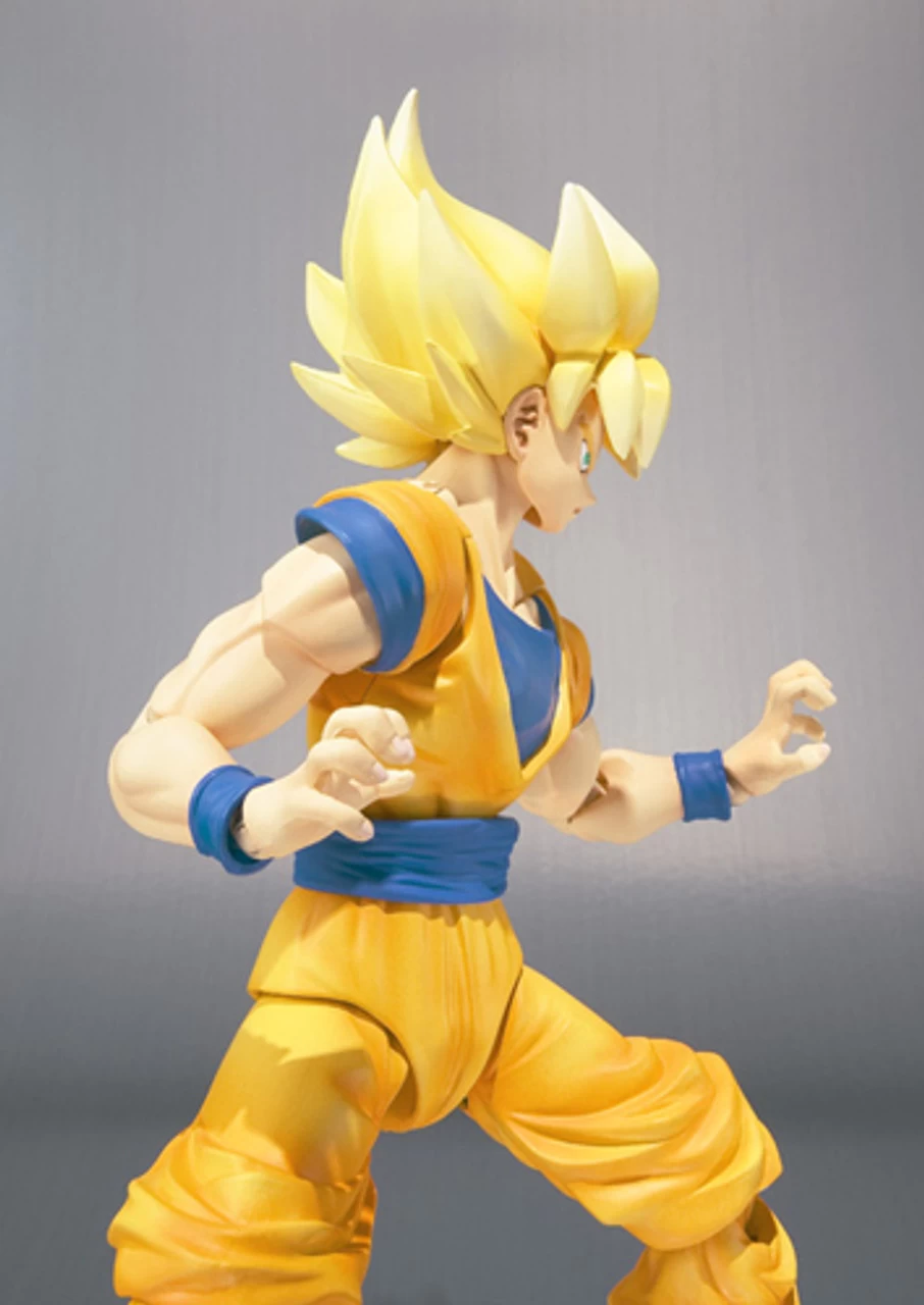 S.H.Figuarts Super Saiyan Son Goku Dragonball Z Action Figure By BANDAI - Image 3